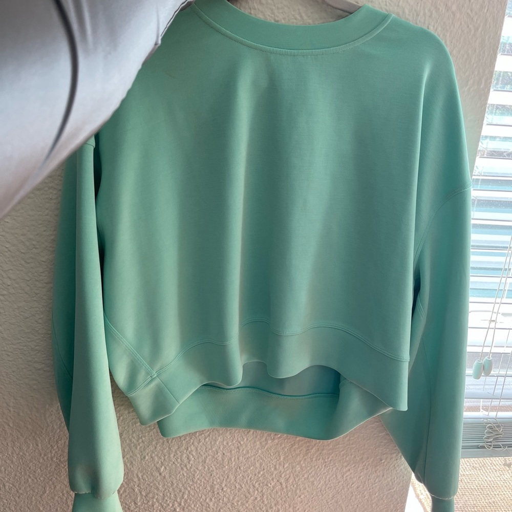 Lululemon softstream perfectly oversized cropped crew